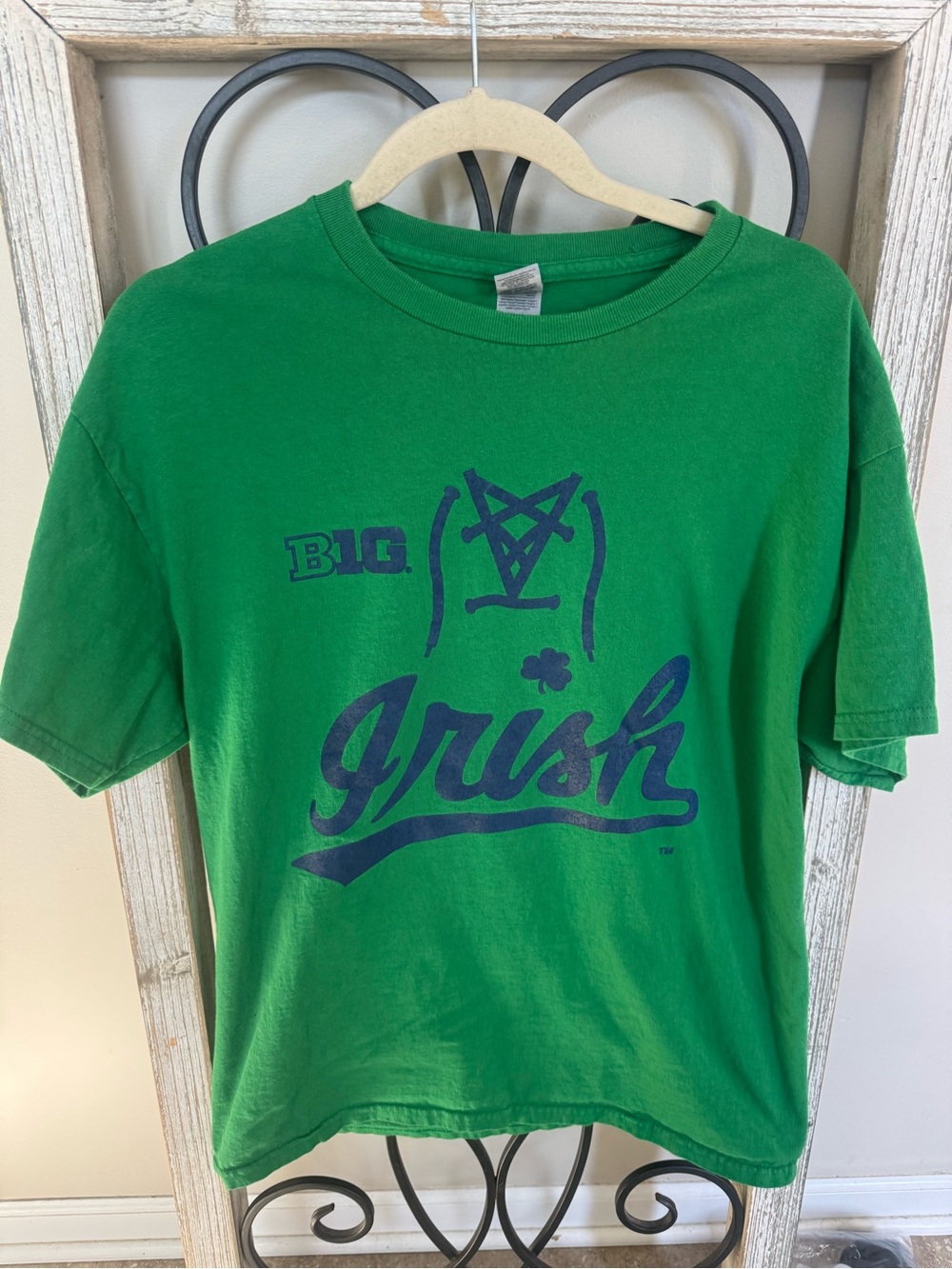 Notre Dame Irish Morrissey Manor Papa Vino’s South Bend Green T Shirt Large‎